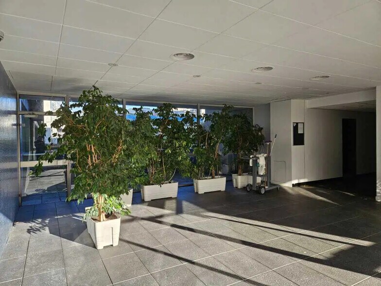 Bureau dans Boulogne-Billancourt à louer - Photo de l’immeuble – Image 3 sur 18