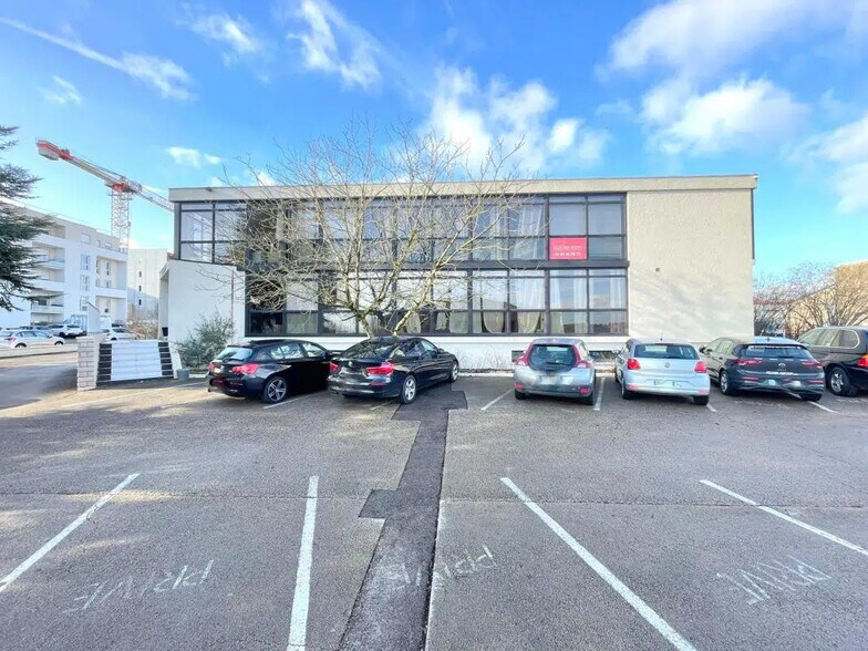 Bureau dans Fontaine-lès-Dijon à vendre - Photo de l’immeuble – Image 3 sur 11