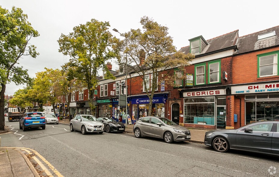 65-65A London Rd, Alderley Edge à vendre - Photo de l’immeuble – Image 2 sur 5