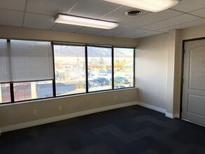 1160 S State St, Orem, UT à louer Photo intérieure– Image 1 sur 6