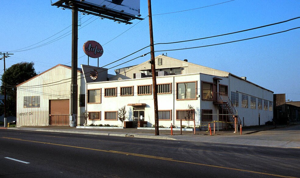 7401 Telegraph Rd, Montebello, CA à louer - Photo principale – Image 1 sur 2