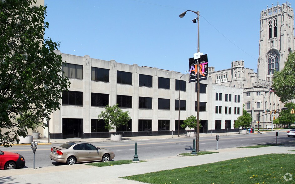 550 N Meridian St, Indianapolis, IN à louer - Photo de l’immeuble – Image 2 sur 12