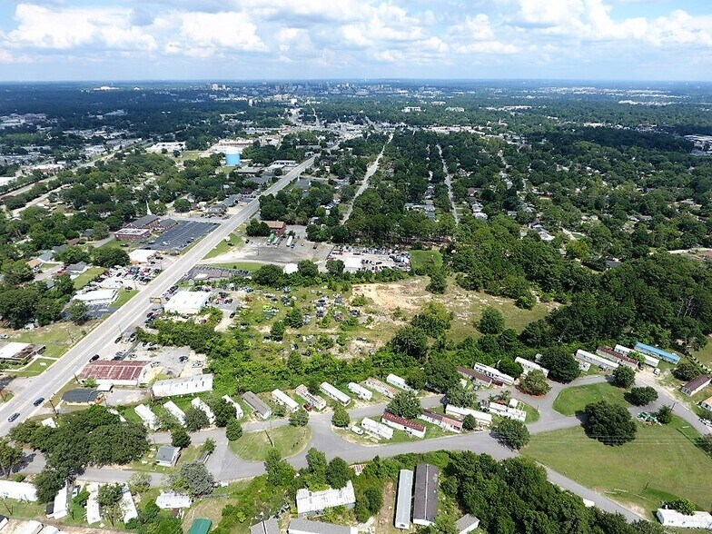 1821 Augusta Rd, West Columbia, SC à vendre - Photo de l’immeuble – Image 3 sur 35