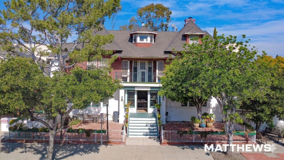 2827 S Hoover St, Los Angeles, CA à louer - Photo de l’immeuble – Image 3 sur 5