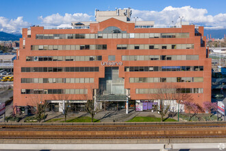 333 Terminal Ave, Vancouver, BC à louer Photo de l’immeuble– Image 1 sur 7