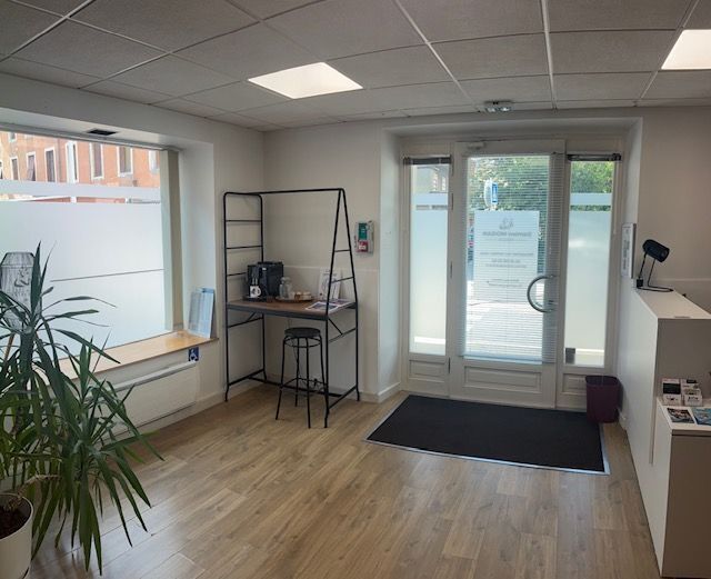 12 Rue François Curt, Cluses à louer - Hall d’entrée – Image 2 sur 5