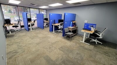 9041 executive park Dr, Knoxville, TN à louer Photo intérieure– Image 1 sur 2