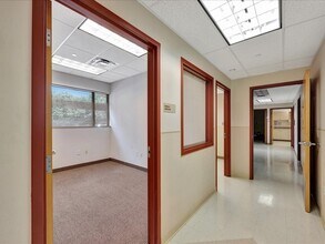 700 S John Redditt Dr, Lufkin, TX à vendre Photo intérieure– Image 2 sur 12