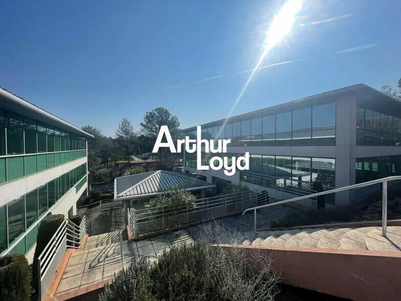 Bureau dans SOPHIA ANTIPOLIS à louer - Photo de l’immeuble – Image 2 sur 5