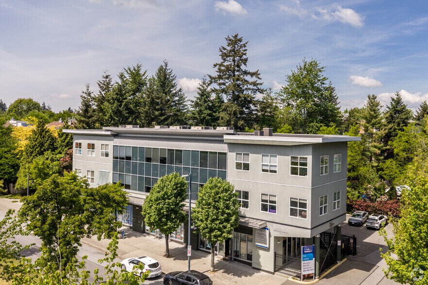 15957 84th Ave, Surrey, BC à louer - Photo de l’immeuble – Image 2 sur 3