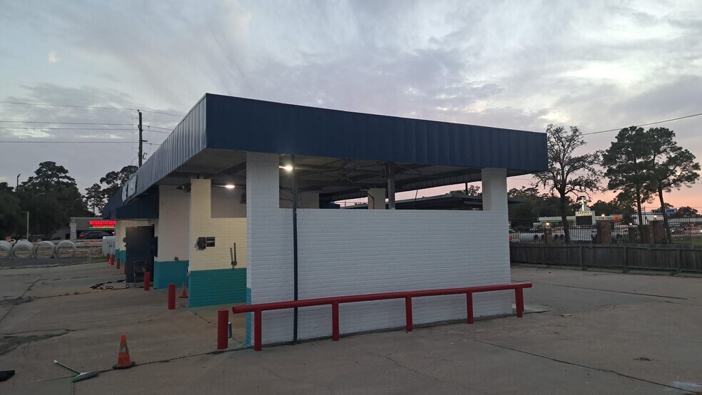 5803 FM 1960 Rd E, Humble, TX à vendre - Photo de l’immeuble – Image 3 sur 7