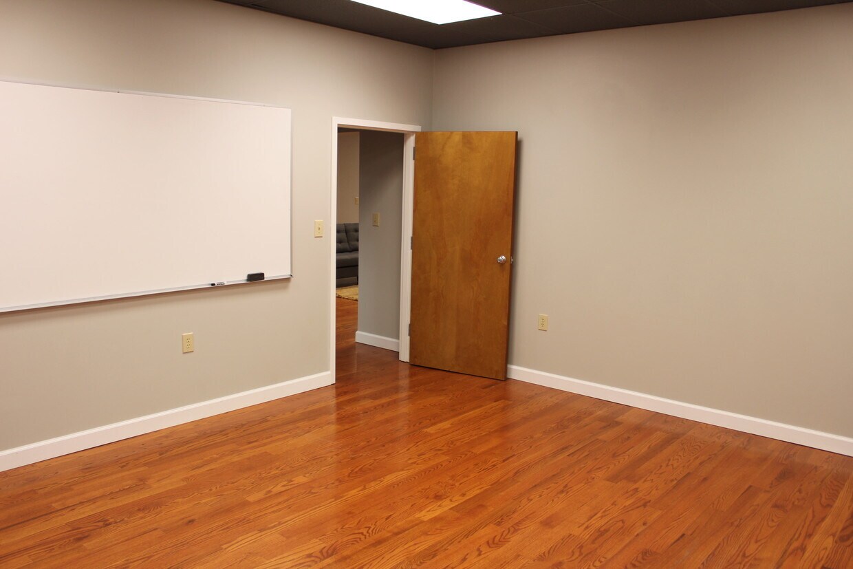 309 W Poinsett St, Greer, SC à louer Photo de l’immeuble– Image 1 sur 1