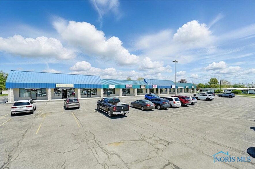1100 Croy Dr, Findlay, OH à vendre - Photo de l’immeuble – Image 2 sur 16