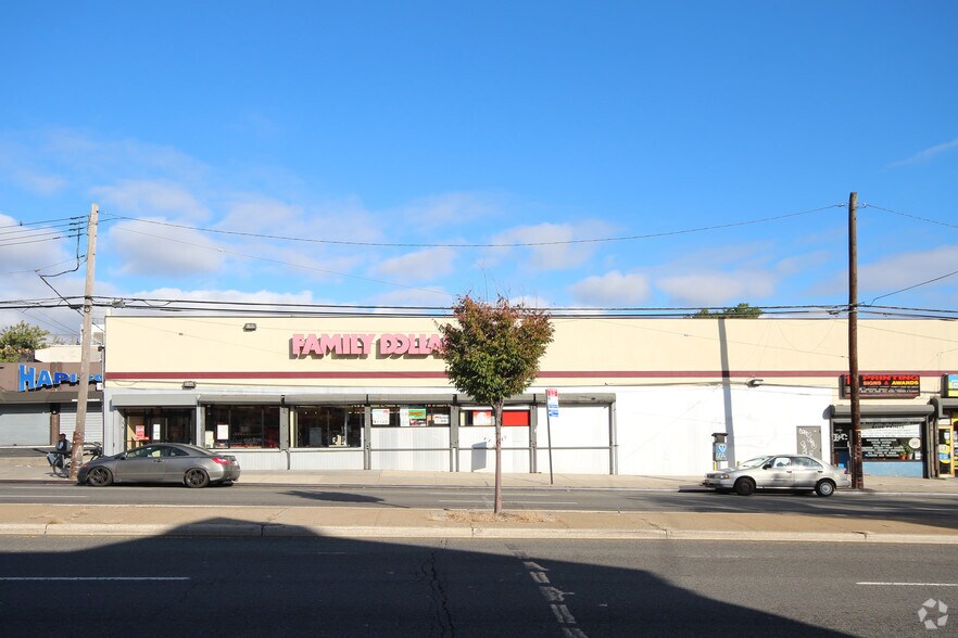 147-29-147-41 Union Tpke, Kew Gardens Hills, NY à louer - Photo de l’immeuble – Image 2 sur 4