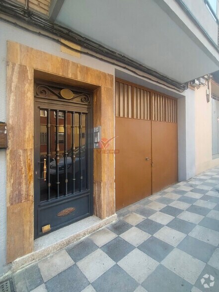 Local commercial dans Cuenca, Cuenca à louer - Photo intérieure – Image 1 sur 1