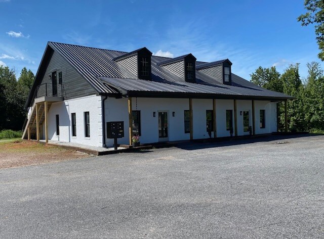 3440 E Broad St, Statesville, NC à louer Photo principale– Image 1 sur 14