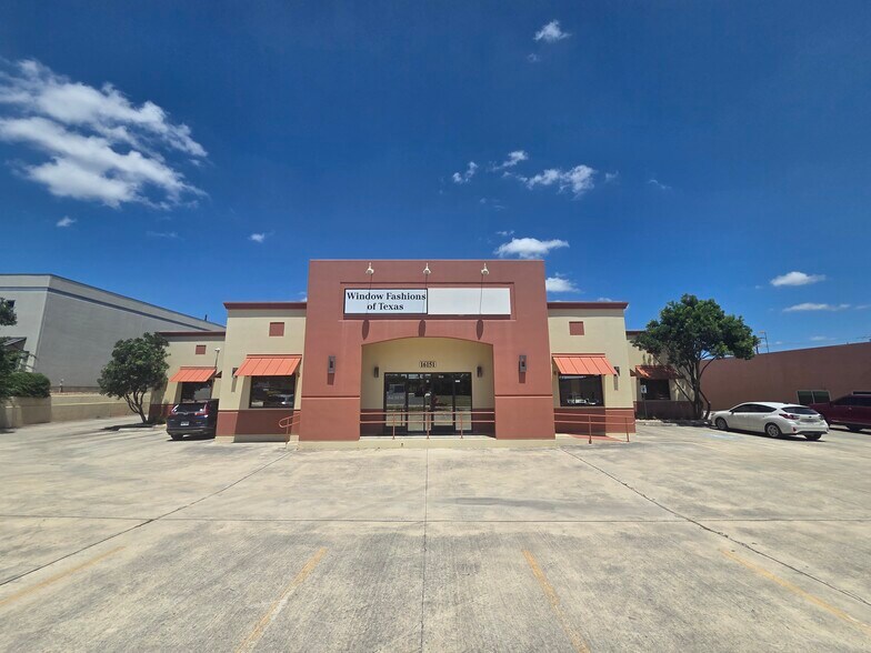 16151 College Oak Dr, San Antonio, TX à vendre - Photo de l’immeuble – Image 3 sur 19
