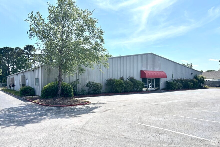6644 Gordon Rd, Wilmington, NC à louer - Photo de l’immeuble – Image 2 sur 2