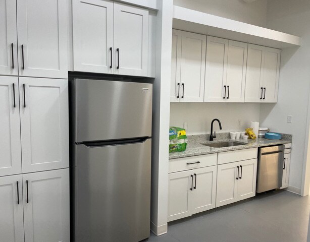 100 Avon St, Charlottesville, VA à louer - Photo intérieure – Image 3 sur 6