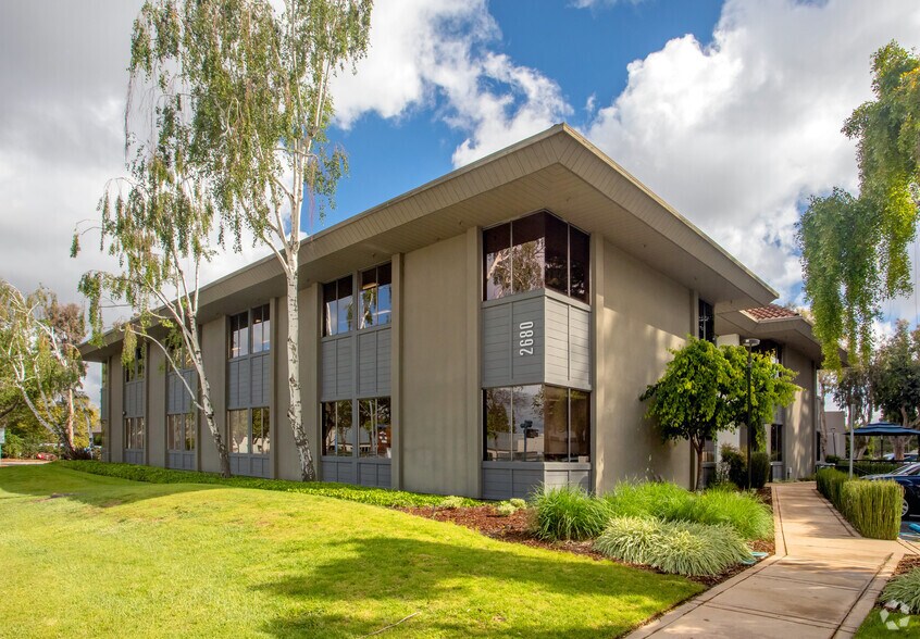 2674 N 1st St, San Jose, CA à louer - Photo de l’immeuble – Image 1 sur 6