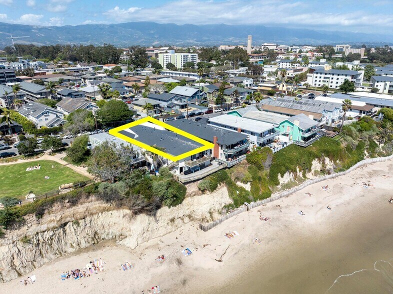 6531 Del Playa Dr, Goleta, CA à vendre - Aérien – Image 2 sur 18