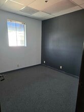 253-255 N San Gabriel Blvd, Pasadena, CA à louer Photo intérieure– Image 2 sur 2