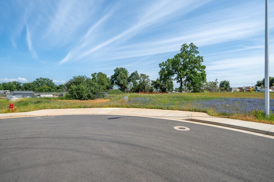 Rancho Industrial Park, Redding, CA à vendre - Aérien – Image 3 sur 4