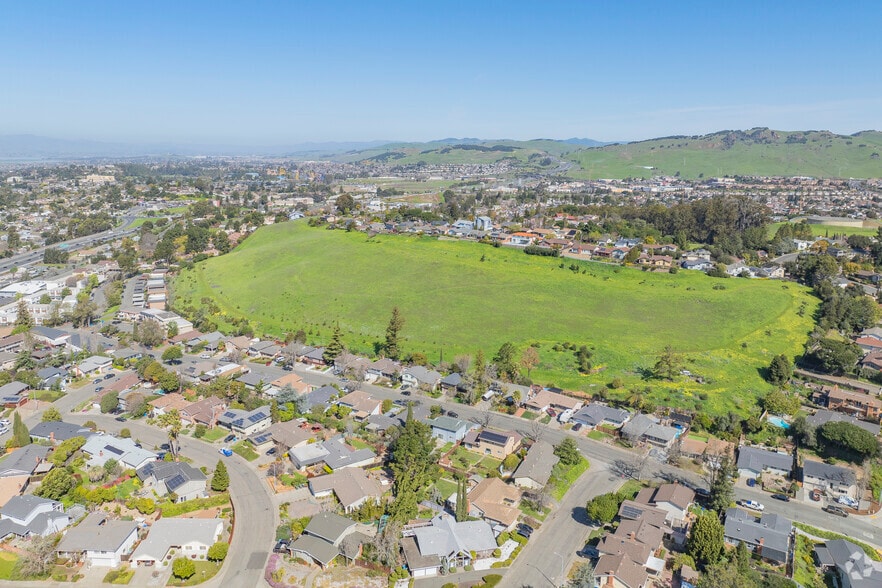 Skyline Dr, Vallejo, CA à vendre - Aérien – Image 3 sur 14