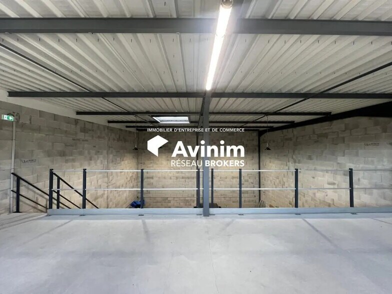 Local d'activités dans Villemoirieu à vendre - Photo intérieure – Image 3 sur 7