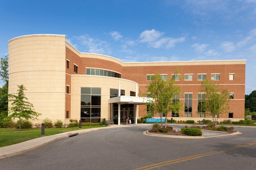 130 Hospital Rd, Prince Frederick, MD à louer - Photo de l’immeuble – Image 2 sur 18