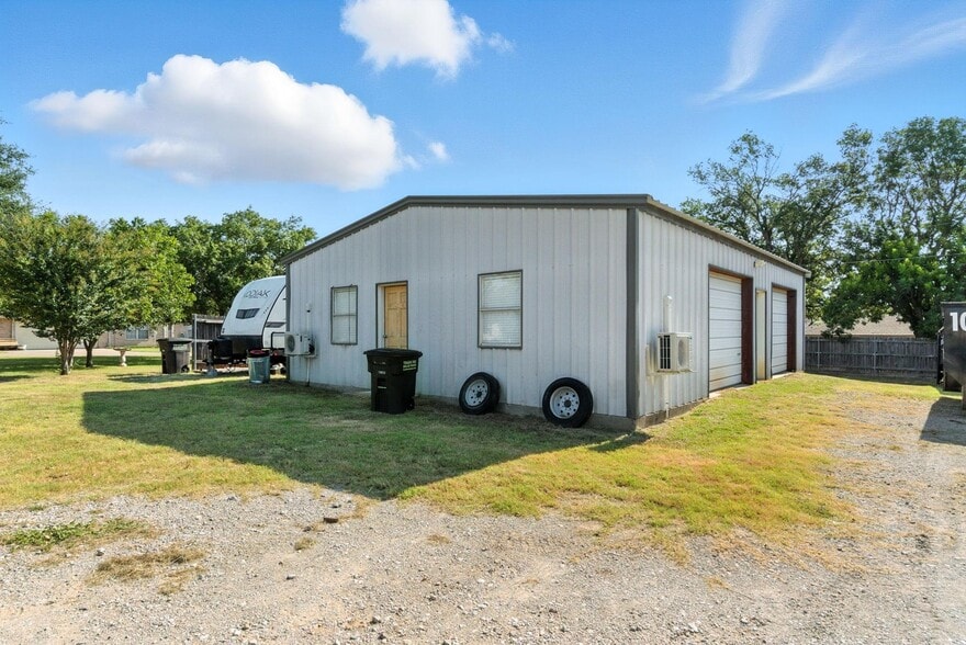 104 Yuma Street, Lipan, TX à vendre - Photo de l’immeuble – Image 3 sur 24