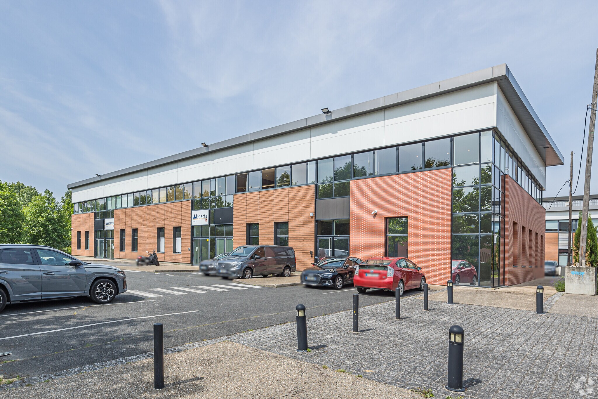 6 Rue Du Commandant D'estienne D'orves, Villeneuve-la-Garenne à louer Photo principale– Image 1 sur 6