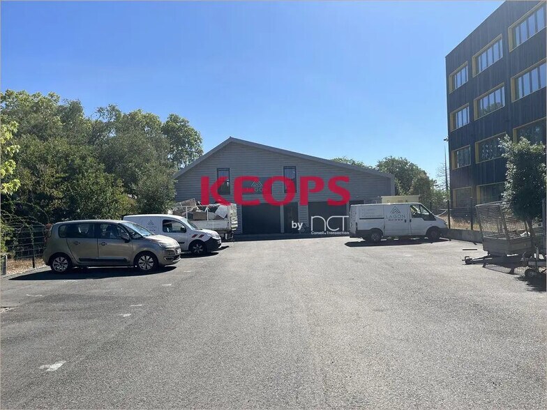 Local d'activités dans Toulouse à vendre - Photo de l’immeuble – Image 3 sur 14