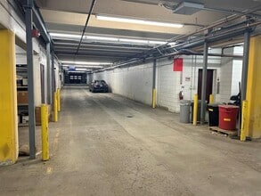 14900 Technology Dr, Eden Prairie, MN à louer Photo de l’immeuble– Image 2 sur 8