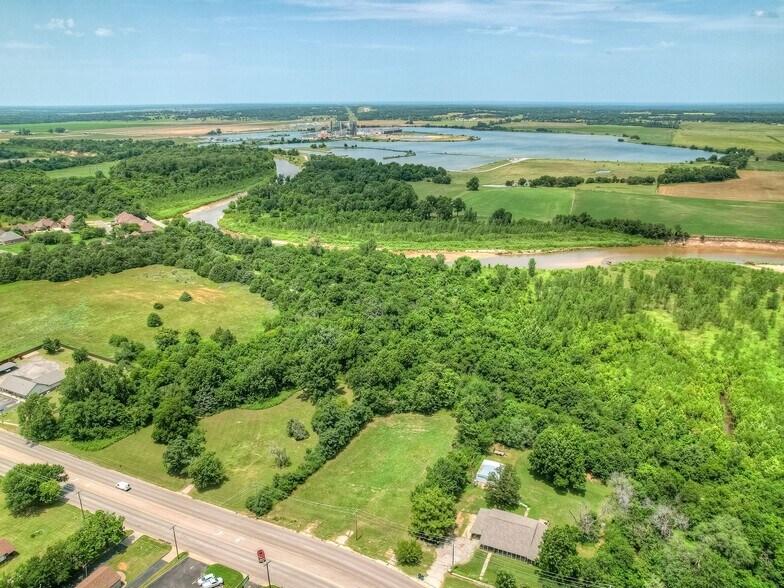 20469 NE 23rd St, Harrah, OK à vendre - Photo de l’immeuble – Image 3 sur 12