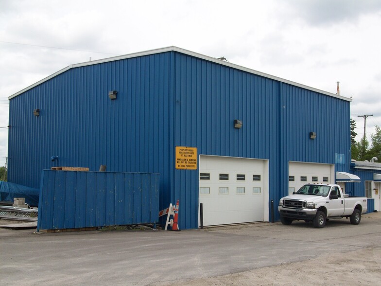 2200 S Industrial Hwy, Ann Arbor, MI à louer - Photo de l’immeuble – Image 2 sur 2