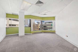 505 De Maisonneuve Boul O, Montréal, QC à louer Photo intérieure– Image 2 sur 3