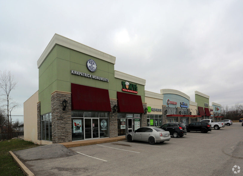 1264 & 1267 Garrison Road Fort Erie portefeuille de 2 biens à vendre sur LoopNet.fr - Photo principale – Image 2 sur 2