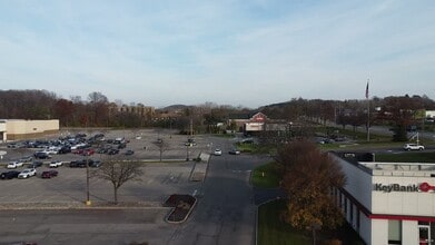 6720 Pittsford Palmyra Rd, Fairport, NY à louer - Vidéo sur l’annonce professionnelle 