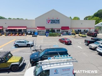 Plus de détails pour 948 S State St, Yadkinville, NC - Local commercial à vendre