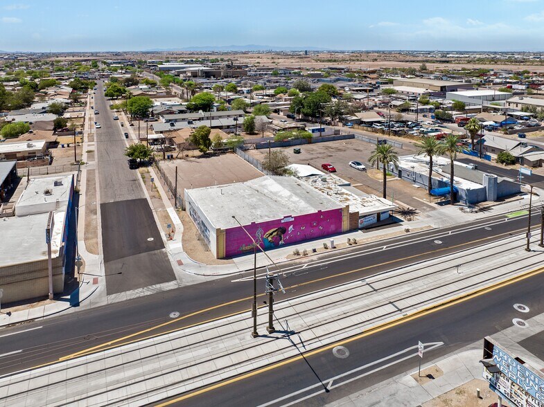 3820 S Central Ave, Phoenix, AZ à louer - Photo de l’immeuble – Image 3 sur 14