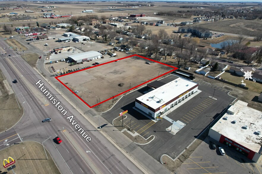 000 N Humiston Ave, Worthington, MN à vendre - Aérien – Image 1 sur 8