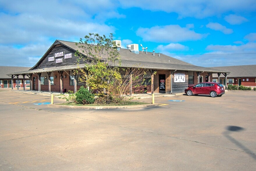 2250 S 32nd St, Muskogee, OK à vendre - Photo de l’immeuble – Image 2 sur 18