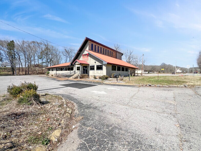 15371 Highway 13 S, Hurricane Mills, TN à louer - Photo de l’immeuble – Image 3 sur 67