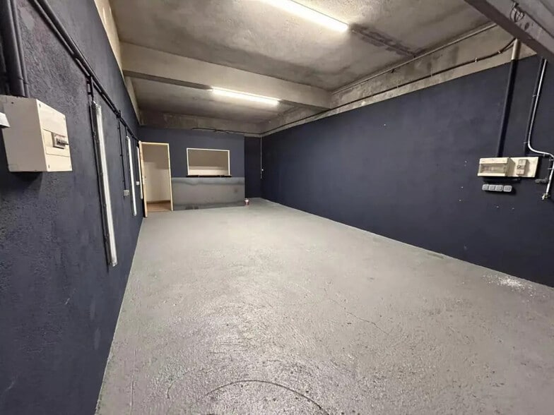 Industriel/Logistique dans Mougins à louer - Photo intérieure – Image 2 sur 2