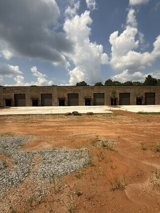 Plus de détails pour 2723 Pine Grove Rd, Cumming, GA - Industriel/Logistique à vendre