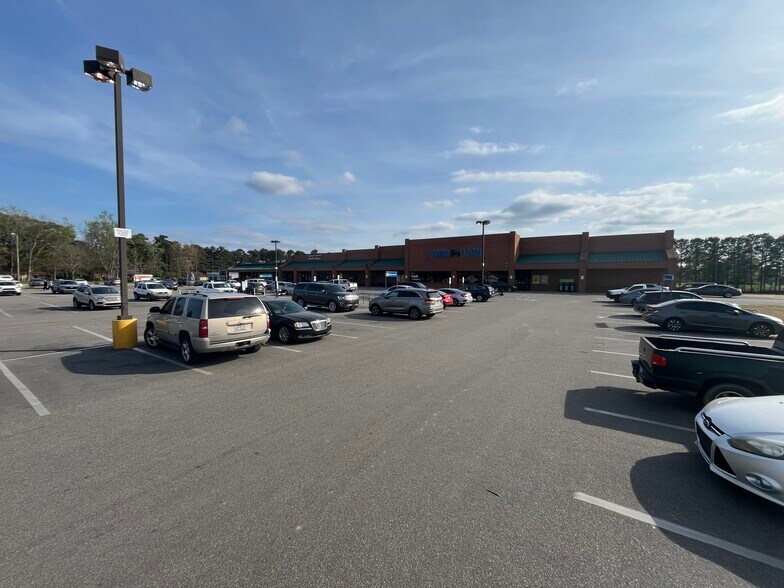 913 W 3rd St, Pembroke, NC à louer - Photo de l’immeuble – Image 3 sur 3