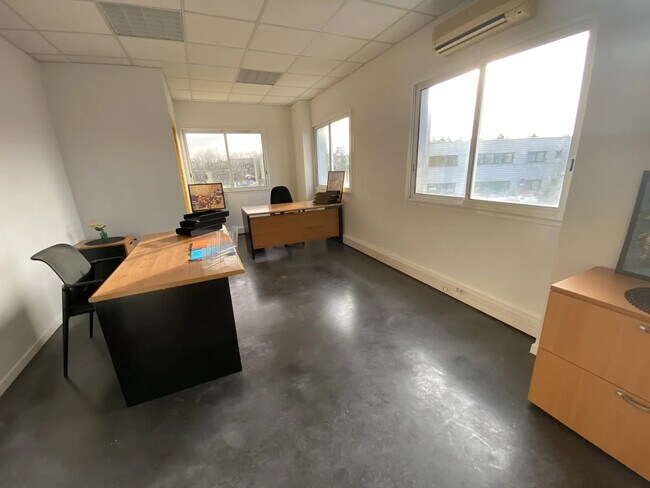 Plus de détails pour 14 Rue Condorcet, Cenon - Bureau à louer