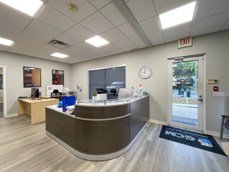 2246 NW 40th Ter, Gainesville, FL à louer - Photo de l’immeuble – Image 3 sur 10
