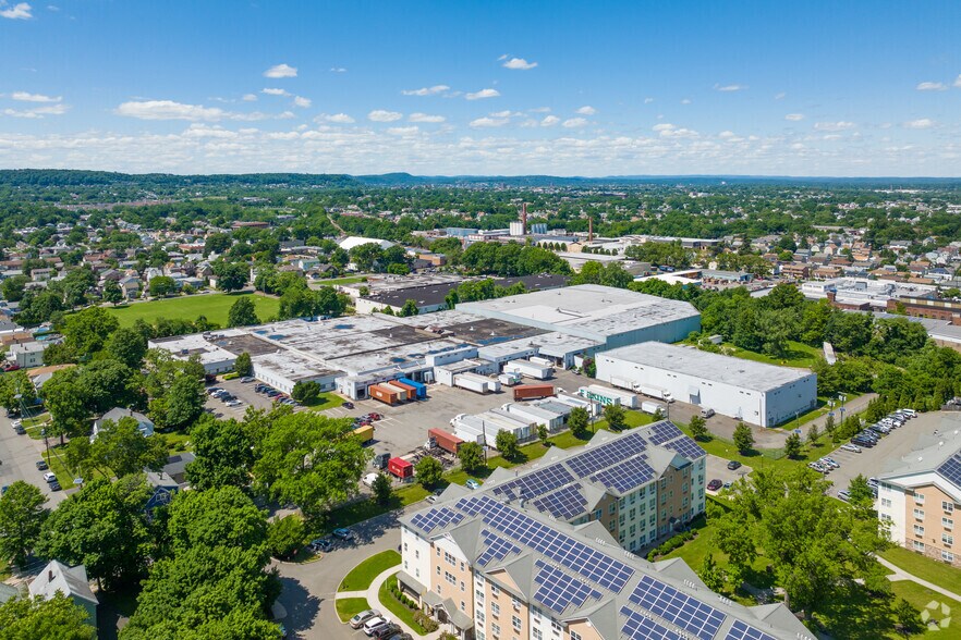 1 Lisbon St, Clifton, NJ à vendre - Aérien – Image 2 sur 16